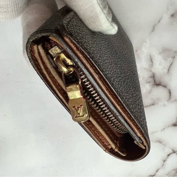 78. Authentic Louis Vuitton Monogram Tresor Wallet - Picture 11 of 13
